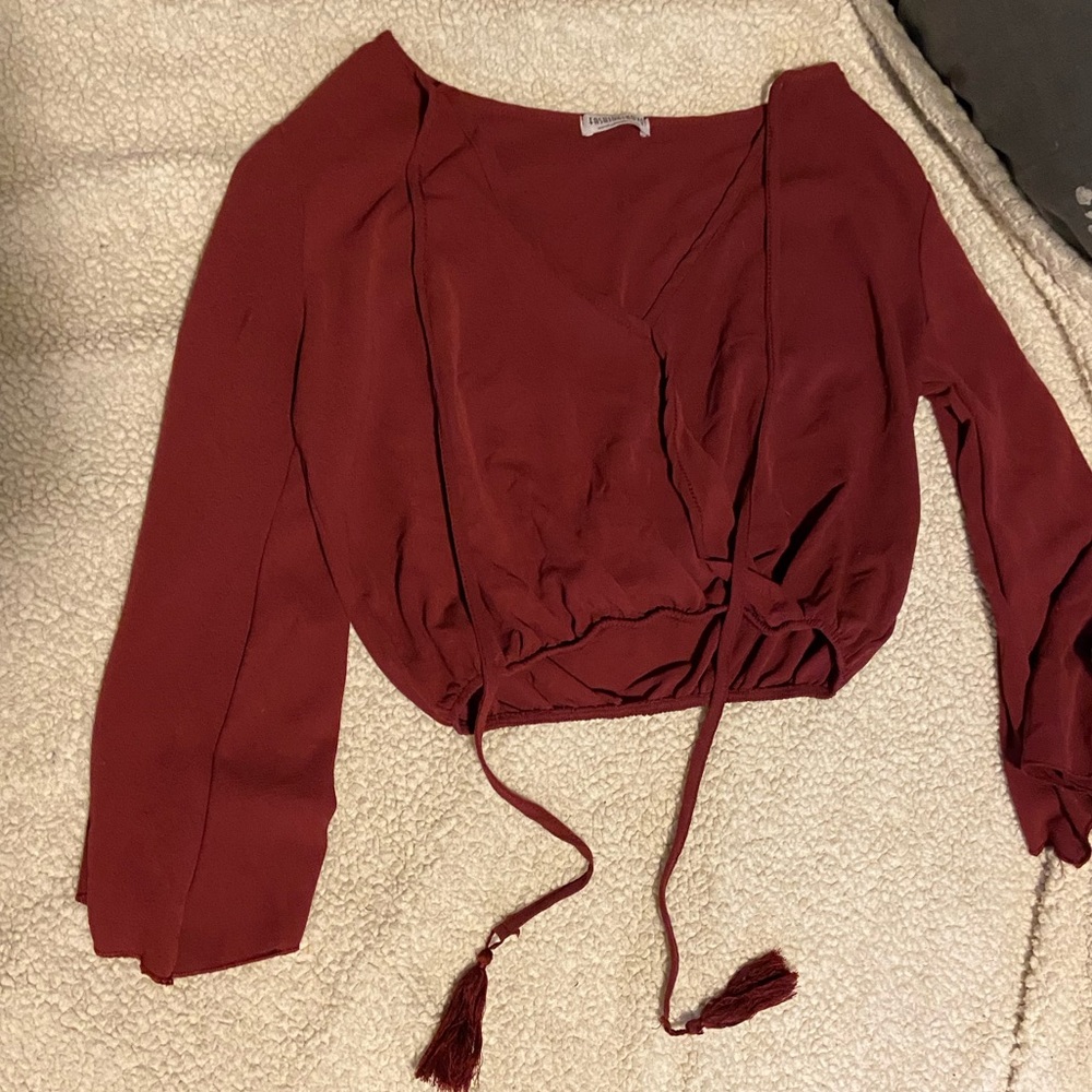 Fashion nova burgundy crop shirt size xs/s